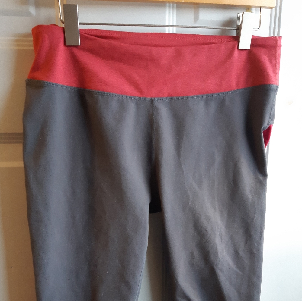 Fabletics Capris - Picture 6 of 10